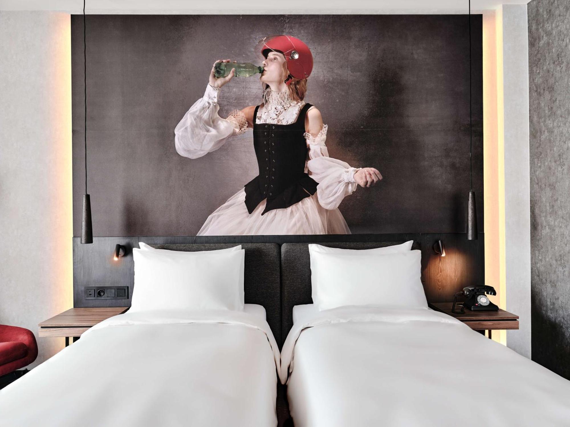 Hotel Radisson Red & Radisson Red Apartments, Krakov