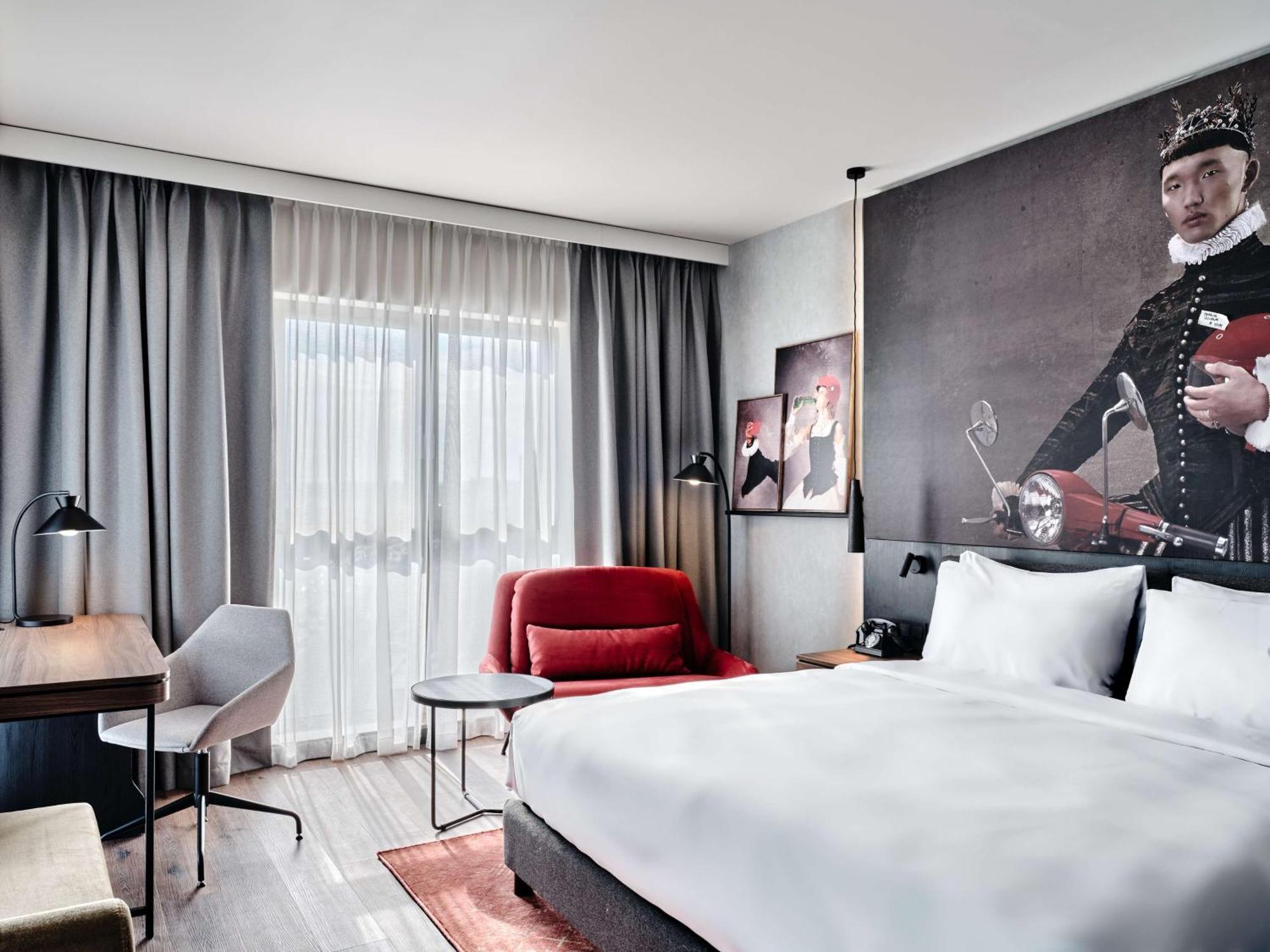 Hotel Radisson Red & Radisson Red Apartments, Krakov
